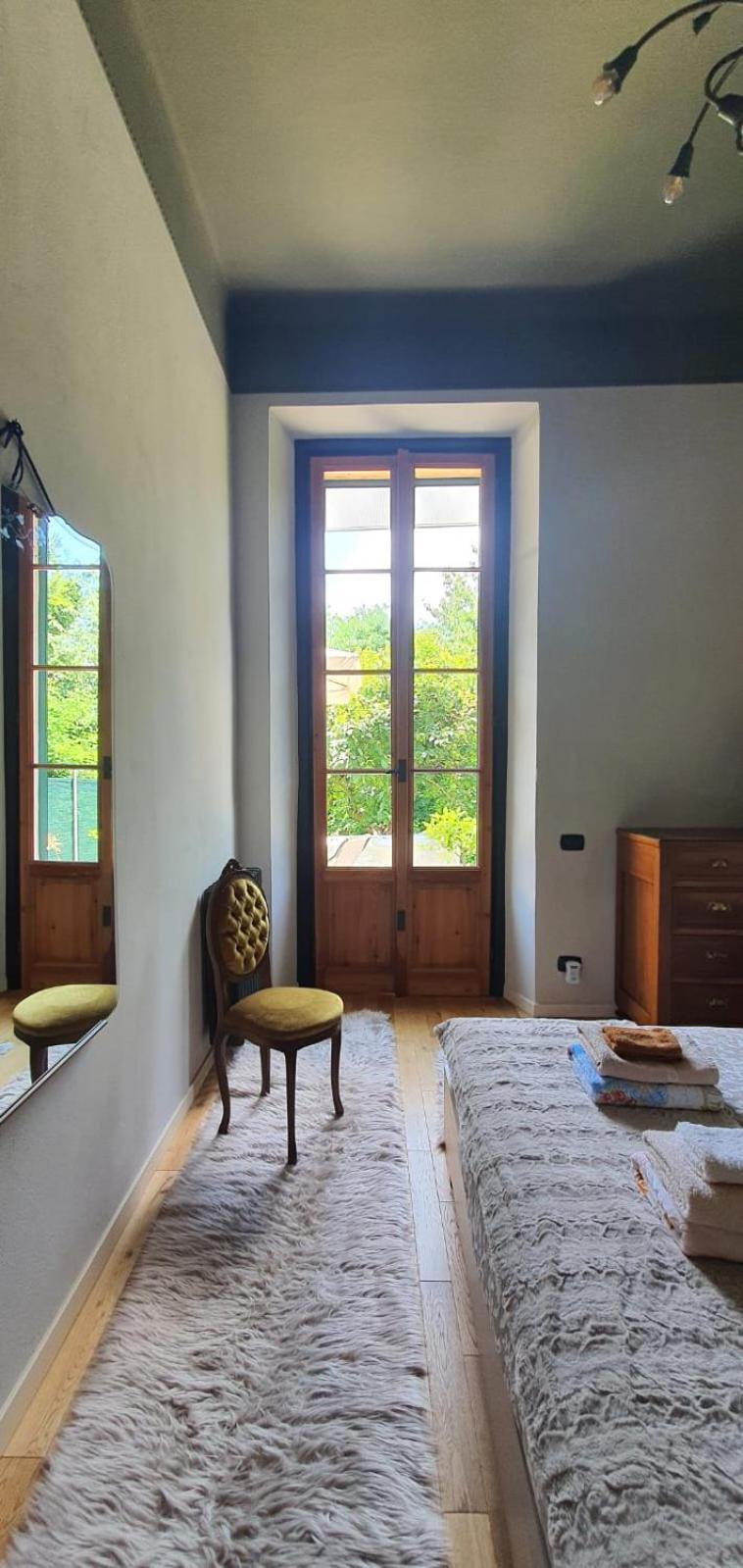 Curt Da Beta - Casa Vacanze Con Giardino In Corte Del XVIII Secolo Malnate Exterior foto
