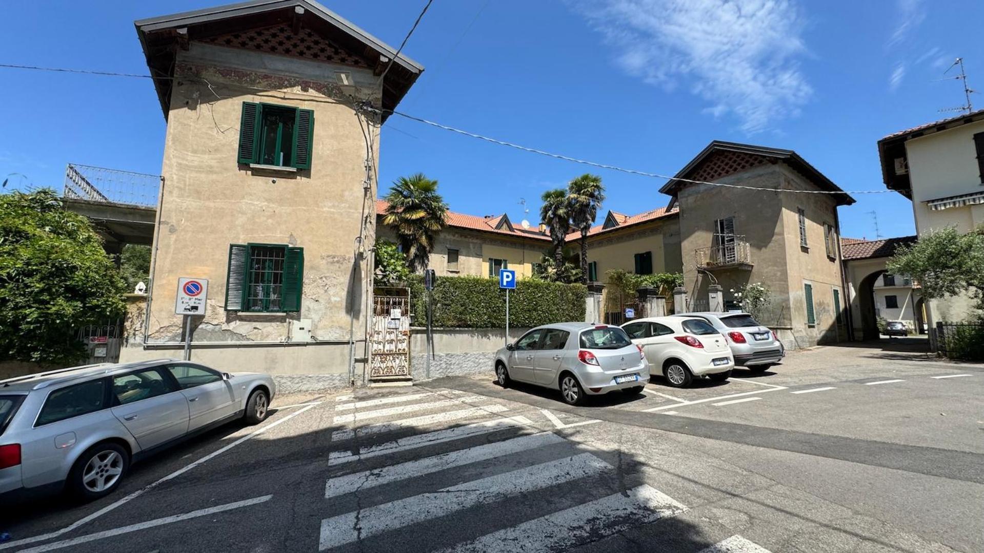 Curt Da Beta - Casa Vacanze Con Giardino In Corte Del XVIII Secolo Malnate Exterior foto